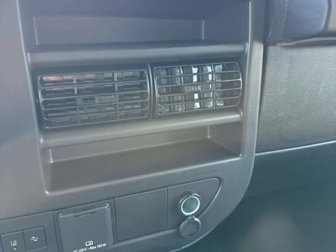 New 2025 GMC Savana 2500 w/ Driver Convenience Package image 22