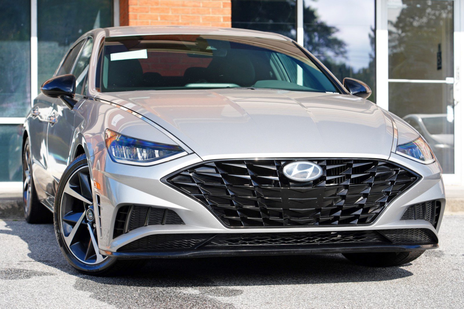 Used 2021 Hyundai Sonata SEL Plus w/ Cargo Package FWD image 2