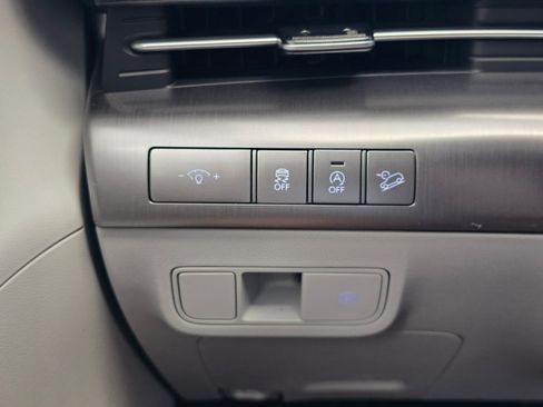 New 2026 Hyundai Kona SE AWD/4WD image 23
