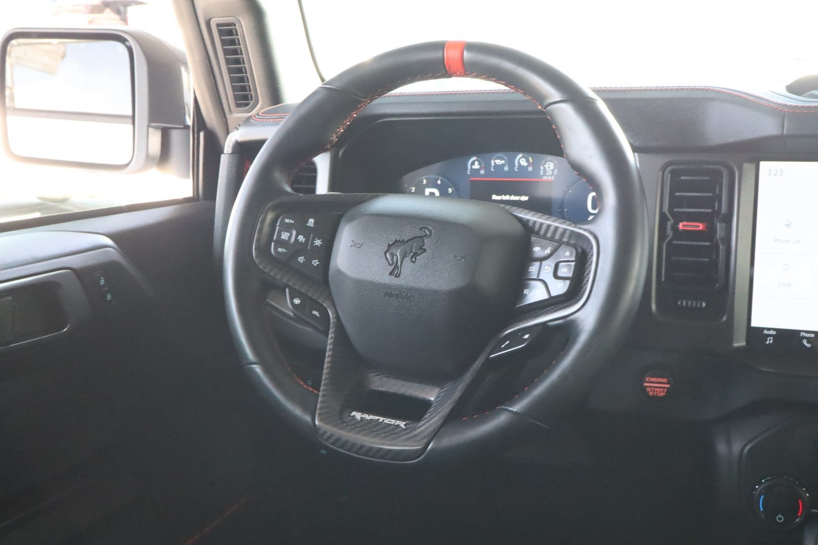 Used 2025 Ford Bronco Raptor AWD/4WD image 28