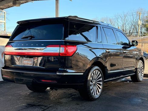 Used 2018 Lincoln Navigator L Reserve w/ Technology Package image 9