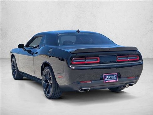 Used 2019 Dodge Challenger SXT w/ Blacktop Package RWD image 8