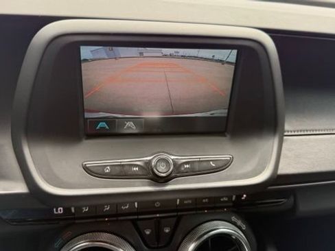 Used 2017 Chevrolet Camaro LT RWD image 30