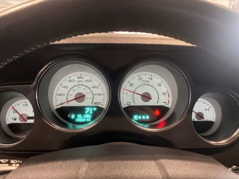 Used 2013 Dodge Challenger R/T w/ Blacktop Pkg RWD image 15