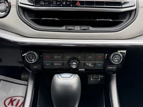 Used 2022 Jeep Compass Limited AWD/4WD image 13
