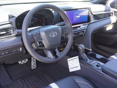 Certified 2026 Toyota Camry Hybrid w/ Multimedia Upgrade Package FWD image 10