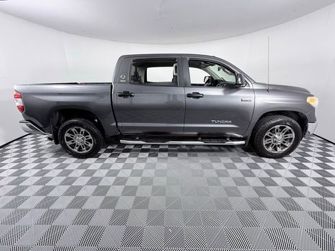 Used 2015 Toyota Tundra SR5 w/ SR5 Upgrade Package image 8