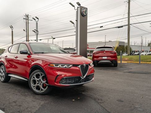 Used 2024 Alfa Romeo Tonale Ti image 9