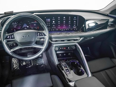 Used 2025 Audi Q5 Premium Plus AWD/4WD image 17