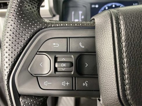 Used 2025 Toyota Tacoma SR5 image 15