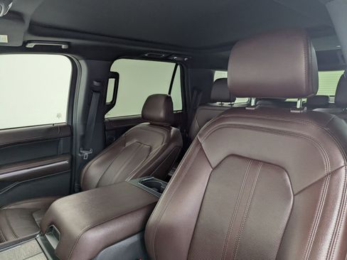Used 2024 Ford Expedition Limited image 26