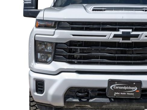 Used 2025 Chevrolet Silverado 3500 W/T AWD/4WD image 39