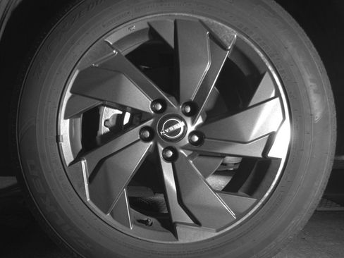 Used 2025 Nissan Rogue SV image 12