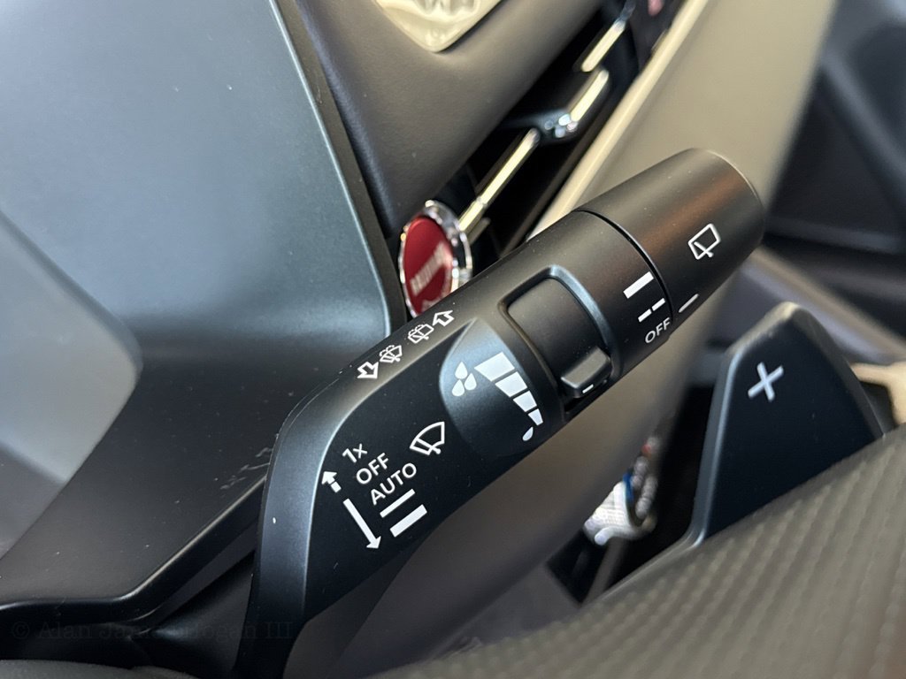 New 2026 Mitsubishi Outlander AWD image 17