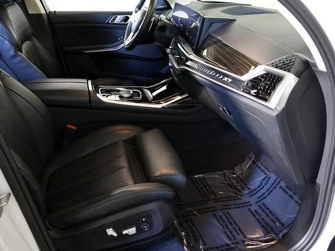 Used 2025 BMW X7 xDrive40i AWD/4WD image 40
