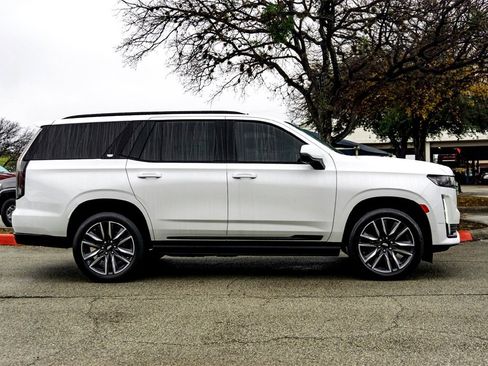 Used 2023 Cadillac Escalade Sport Platinum image 4