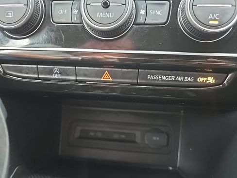 Used 2022 Volkswagen Atlas Cross Sport SE AWD/4WD image 55