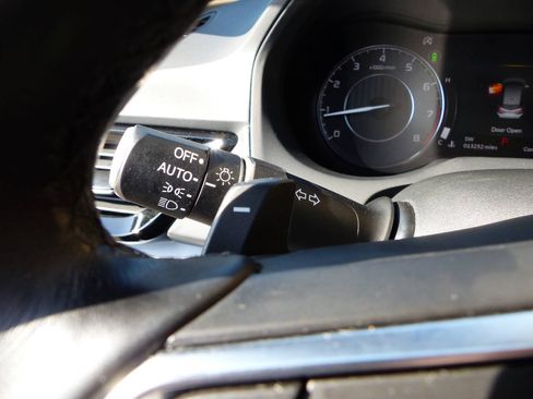 Used 2024 Acura RDX SH-AWD w/ Technology Package image 32