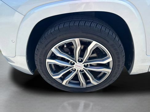 Used 2018 GMC Terrain Denali w/ Advanced Safety Package FWD image 32