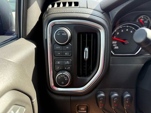 Used 2020 Chevrolet Silverado 1500 RST w/ RST Value Package image 14