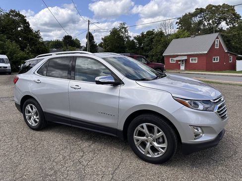 Used 2021 Chevrolet Equinox Premier AWD/4WD image 4