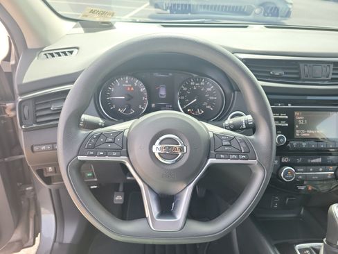 Used 2018 Nissan Rogue Sport SV FWD image 22