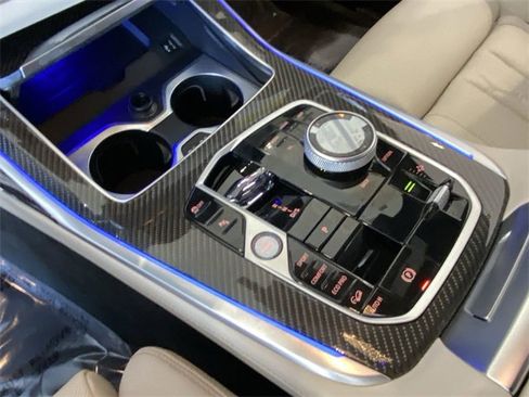 New 2026 BMW X7 M60i image 19