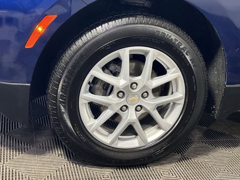 Used 2022 Chevrolet Equinox LT image 12