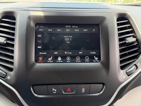Used 2021 Jeep Cherokee Latitude Lux AWD/4WD image 31