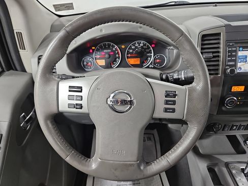 Used 2019 Nissan Frontier SL AWD/4WD image 15