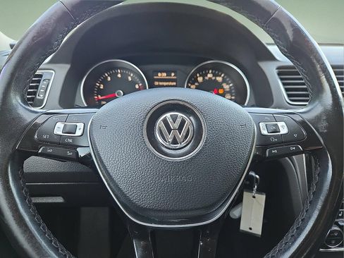 Used 2017 Volkswagen Passat 1.8T R-Line FWD image 24