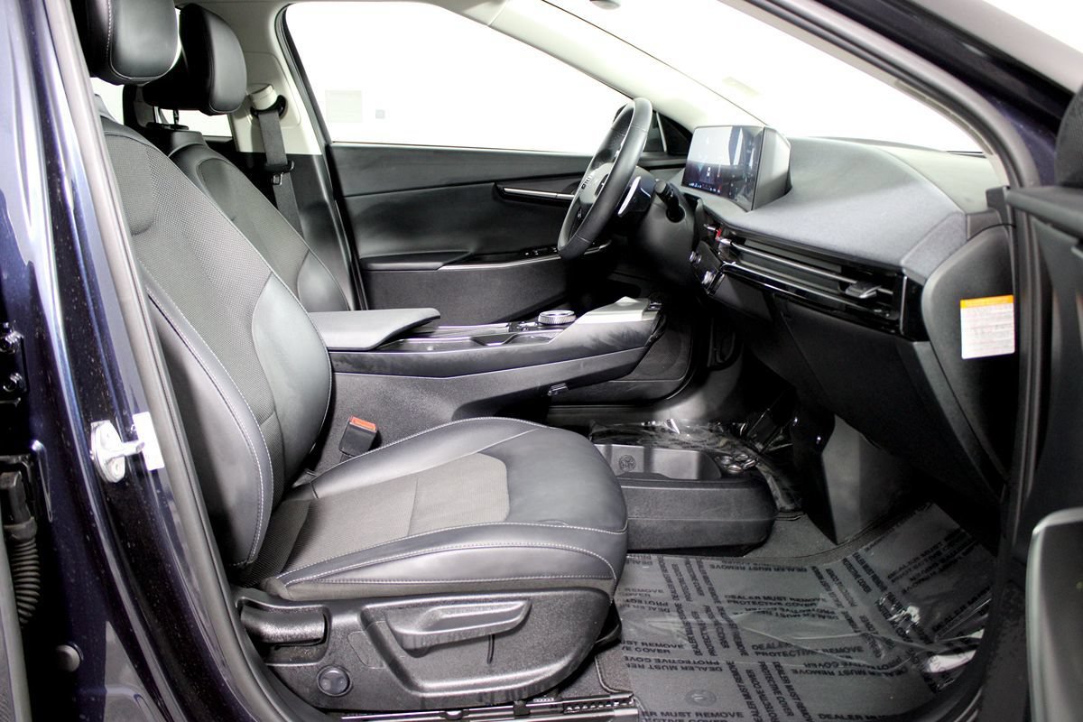 Used 2024 Kia EV6 Light RWD image 22
