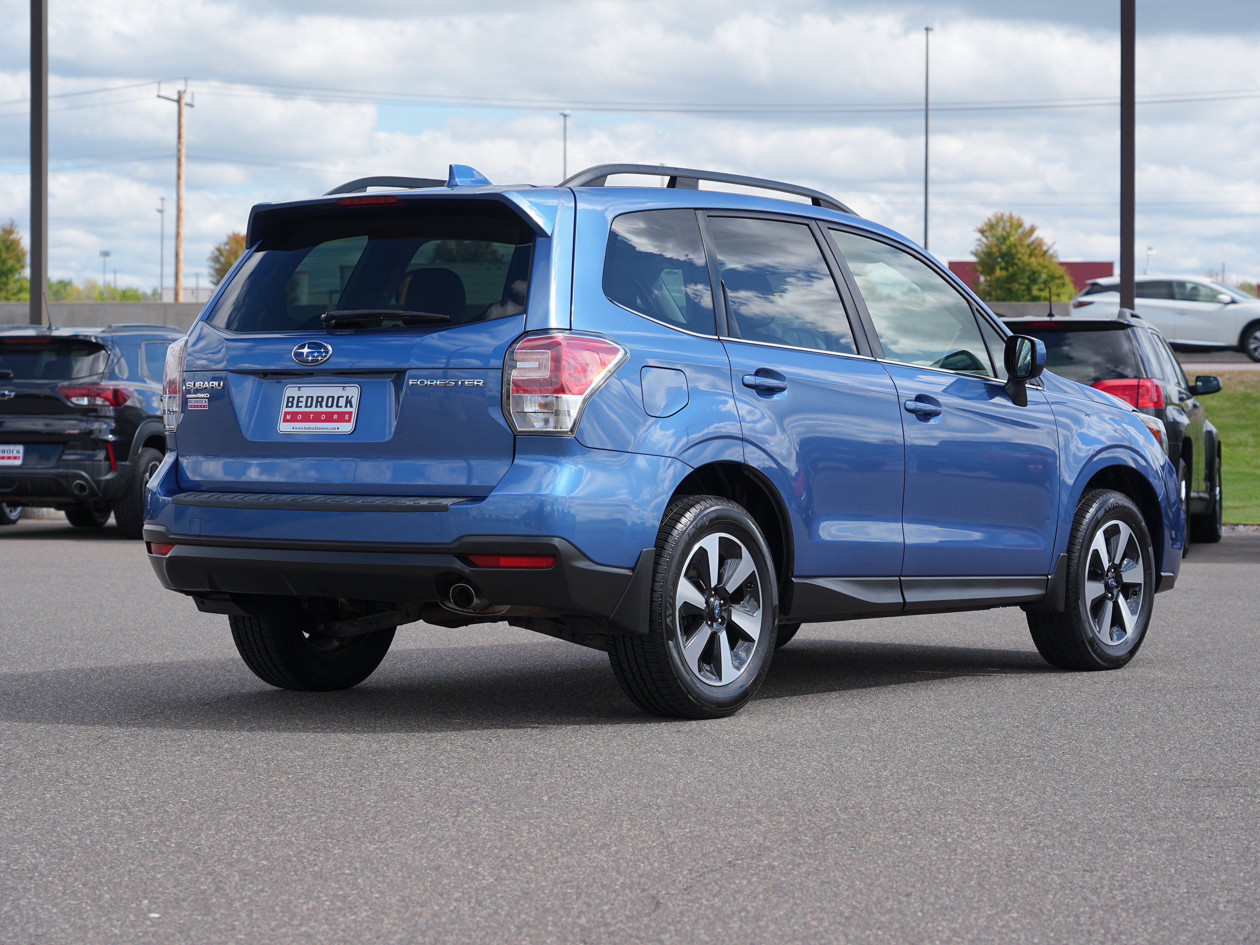 Used 2018 Subaru Forester 2.5i Limited AWD/4WD image 3