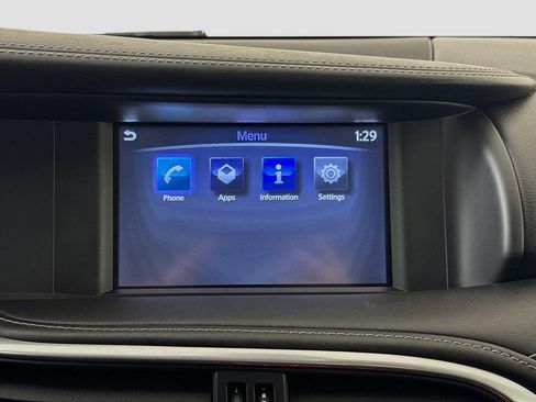 Used 2018 INFINITI QX30 AWD image 11