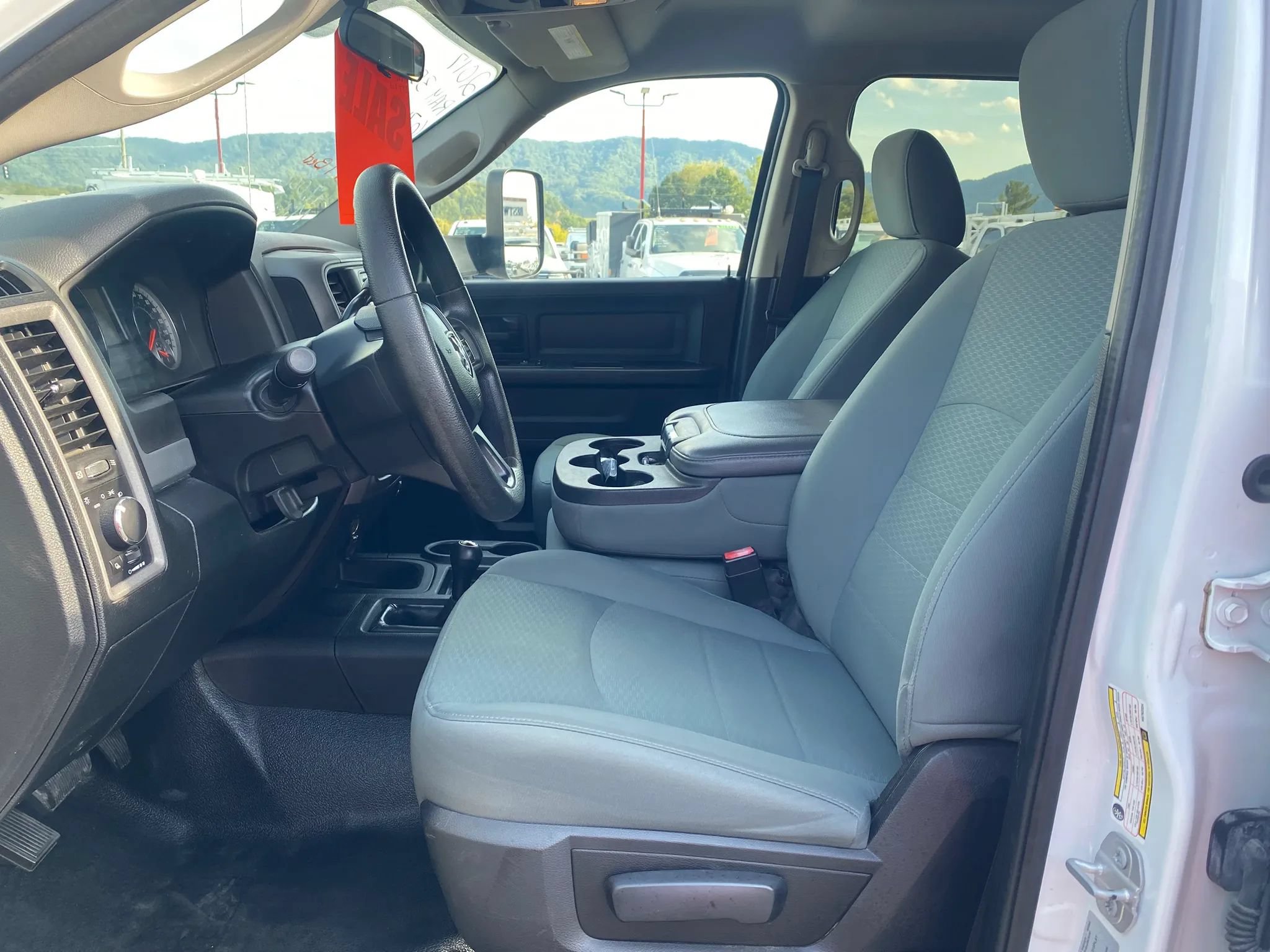 Used 2017 RAM 3500 Tradesman w/ Popular Equipment Group AWD/4WD image 8