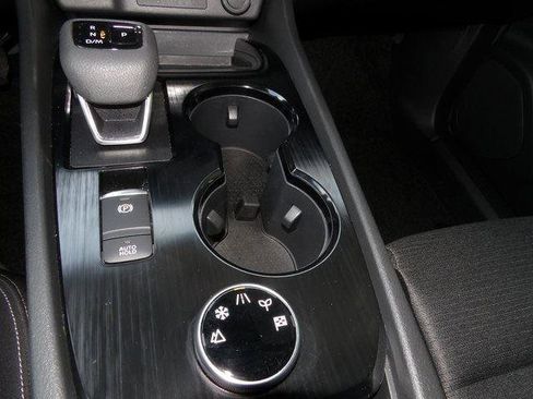 Certified 2023 Nissan Rogue SV image 26