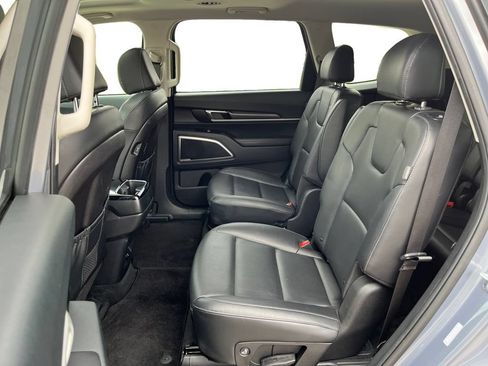 Used 2025 Kia Telluride S FWD image 27