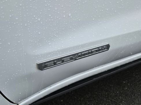 Used 2022 GMC Sierra 1500 Elevation w/ Elevation Premium Package AWD/4WD image 10