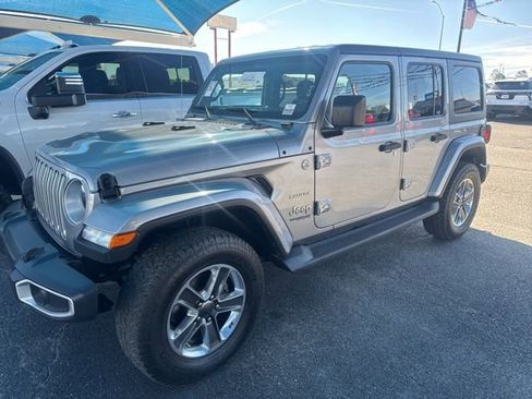Used 2020 Jeep Wrangler Unlimited Sahara image 3