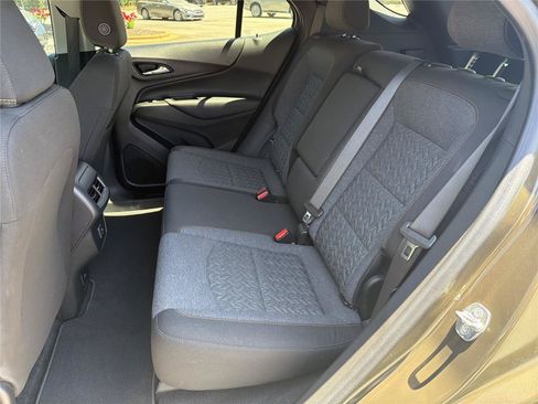Used 2023 Chevrolet Equinox LT AWD/4WD image 24