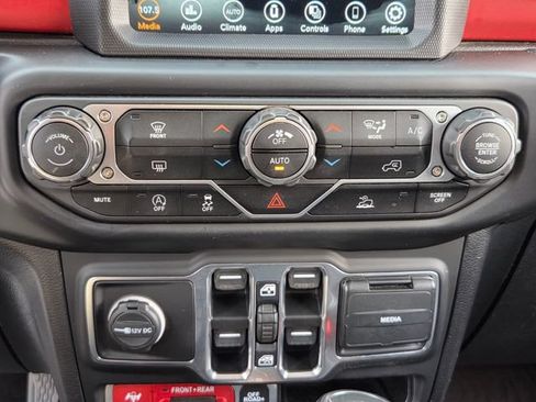 Used 2021 Jeep Gladiator Rubicon AWD/4WD image 18