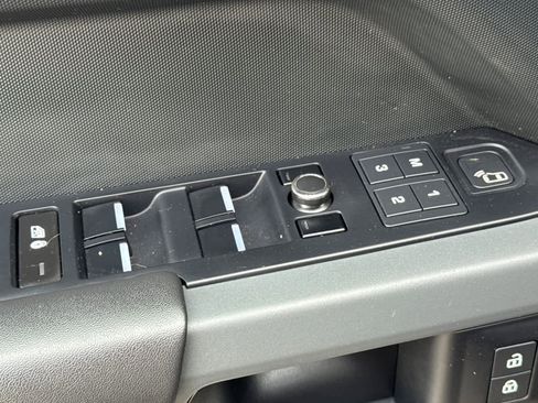 Used 2021 Land Rover Defender 110 X image 15