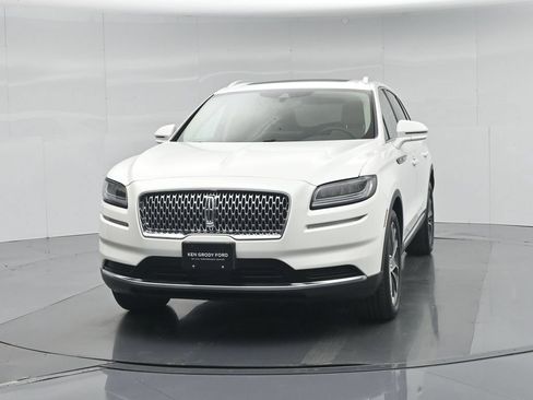 Used 2023 Lincoln Nautilus Reserve w/ Luxury Package AWD/4WD image 57