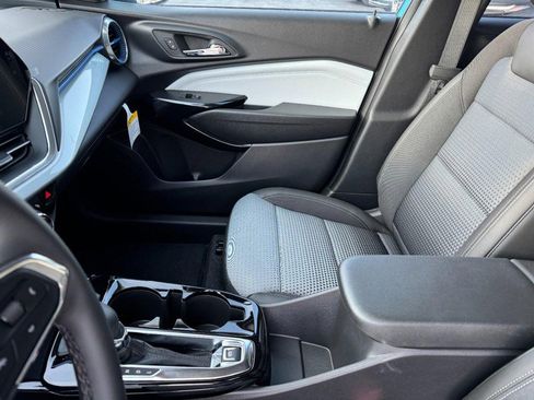 New 2026 Chevrolet Trax LT w/ Driver Confidence Package FWD image 8