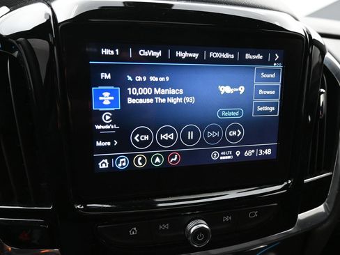 Used 2023 Chevrolet Traverse RS image 29