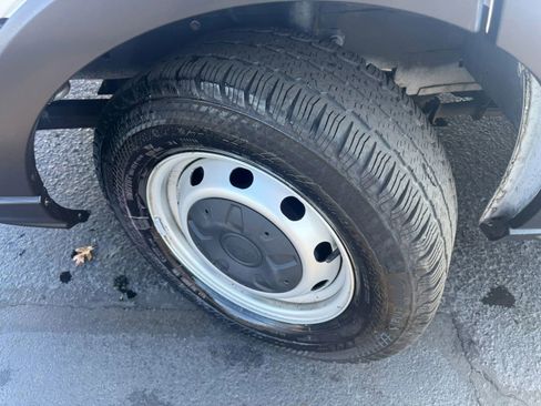 Used 2019 Ford Transit 250 148 Medium Roof image 38