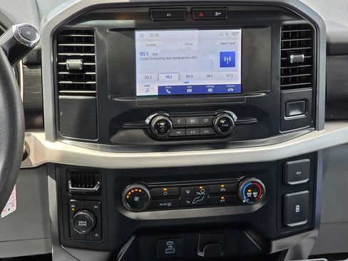Used 2023 Ford F150 XLT AWD/4WD image 17