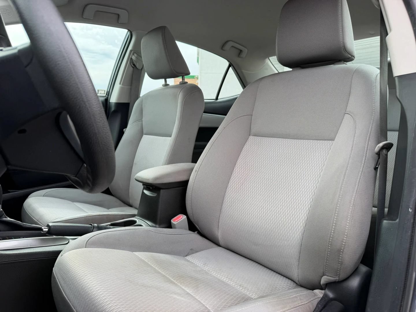 Used 2014 Toyota Corolla LE w/ Protection Package FWD image 10