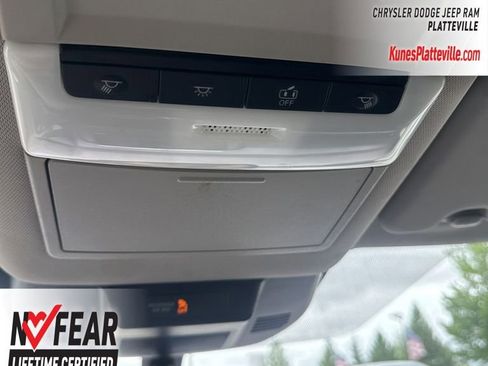 Used 2023 Nissan Rogue S AWD/4WD image 22