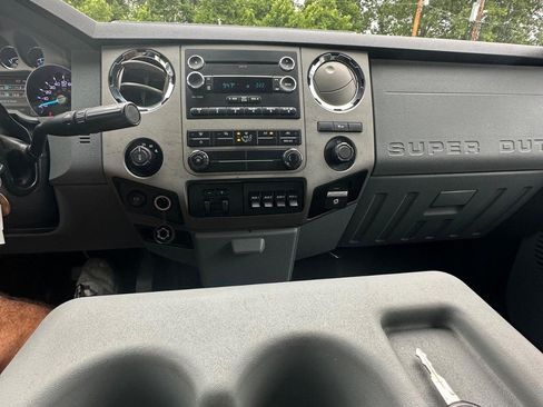 Used 2016 Ford F250 XLT w/ XLT Value Package AWD/4WD image 19